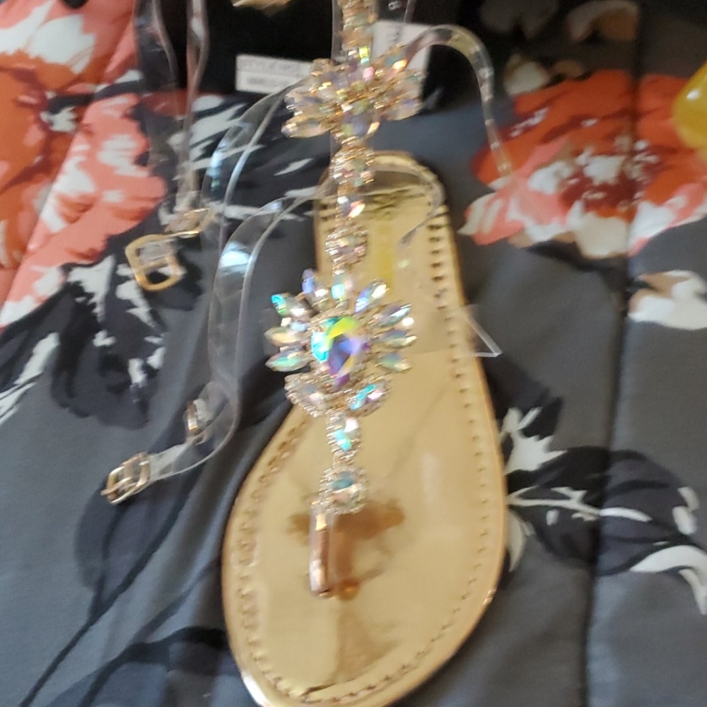 Sandal